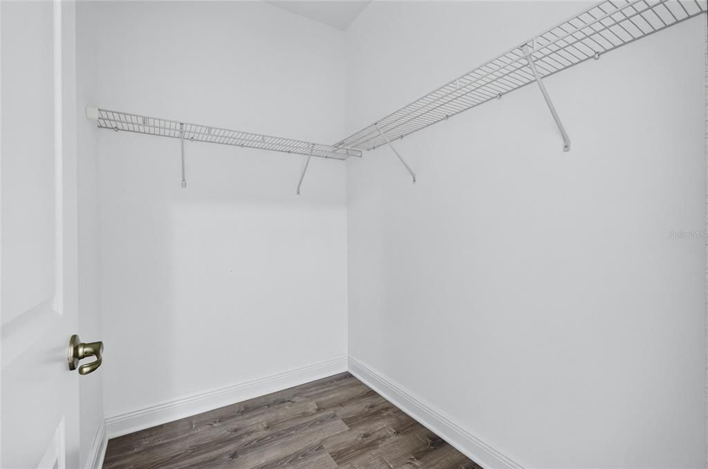 For Sale: $279,500 (4 beds, 2 baths, 1349 Square Feet)