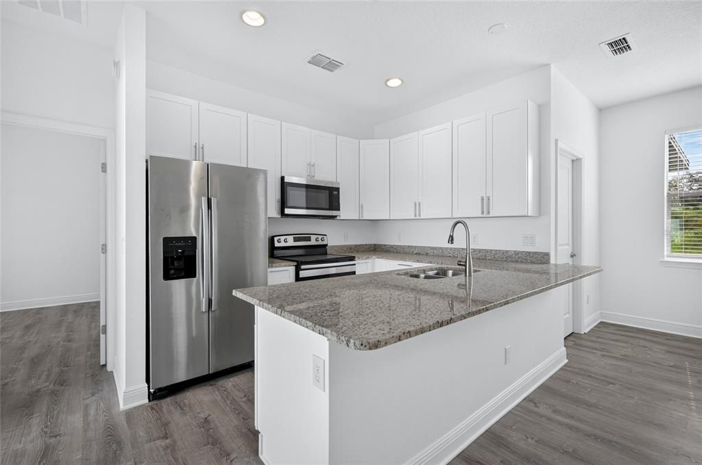 For Sale: $279,500 (4 beds, 2 baths, 1349 Square Feet)