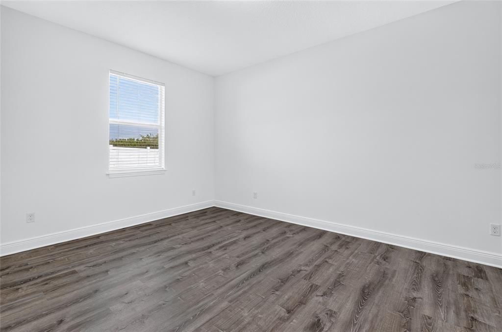 For Sale: $279,500 (4 beds, 2 baths, 1349 Square Feet)