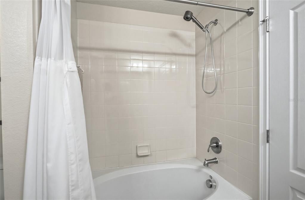 En Venta: $276,700 (3 camas, 2 baños, 1632 Pies cuadrados)