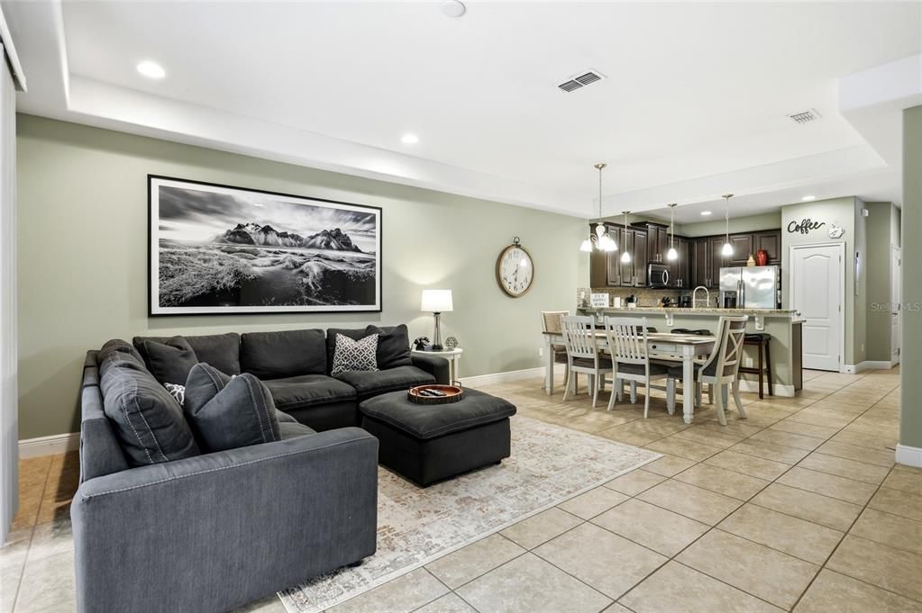 En Venta: $276,700 (3 camas, 2 baños, 1632 Pies cuadrados)