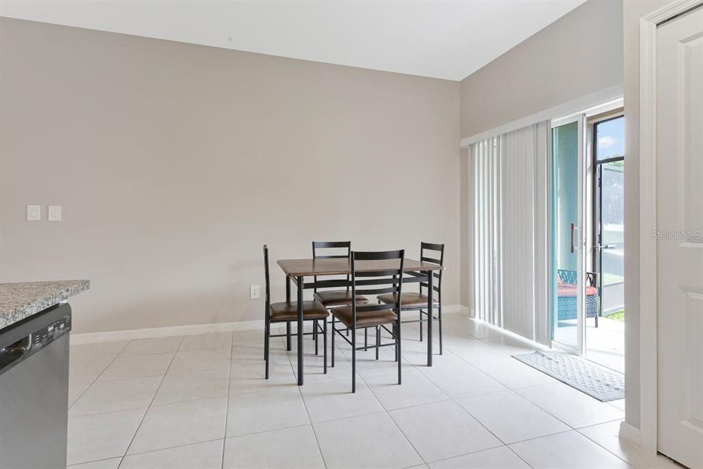En Venta: $296,000 (3 camas, 2 baños, 1634 Pies cuadrados)