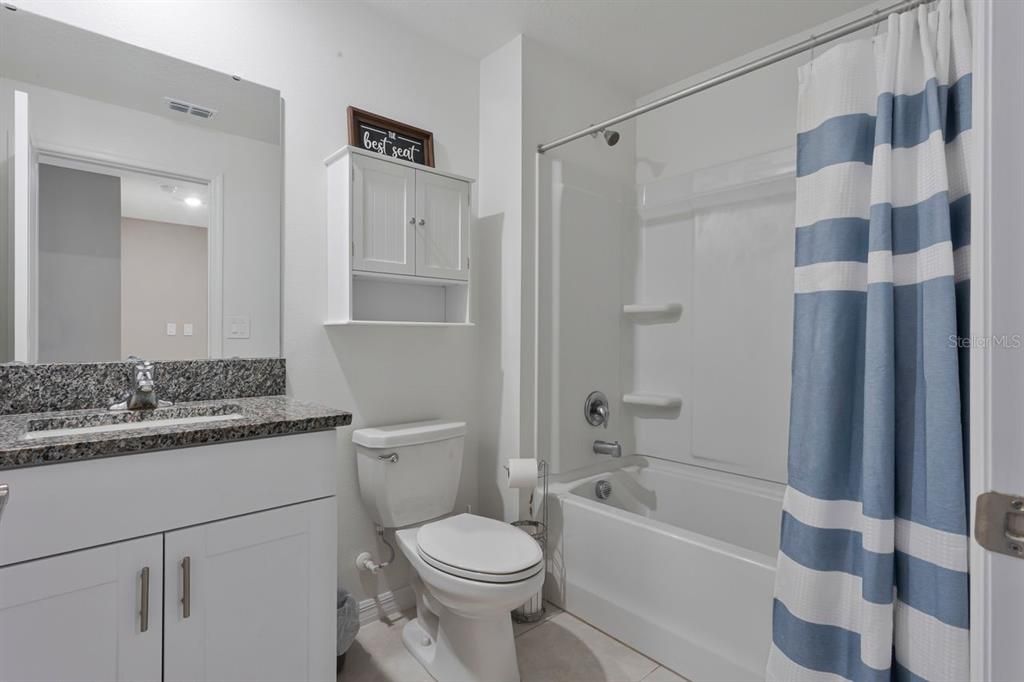En Venta: $296,000 (3 camas, 2 baños, 1634 Pies cuadrados)
