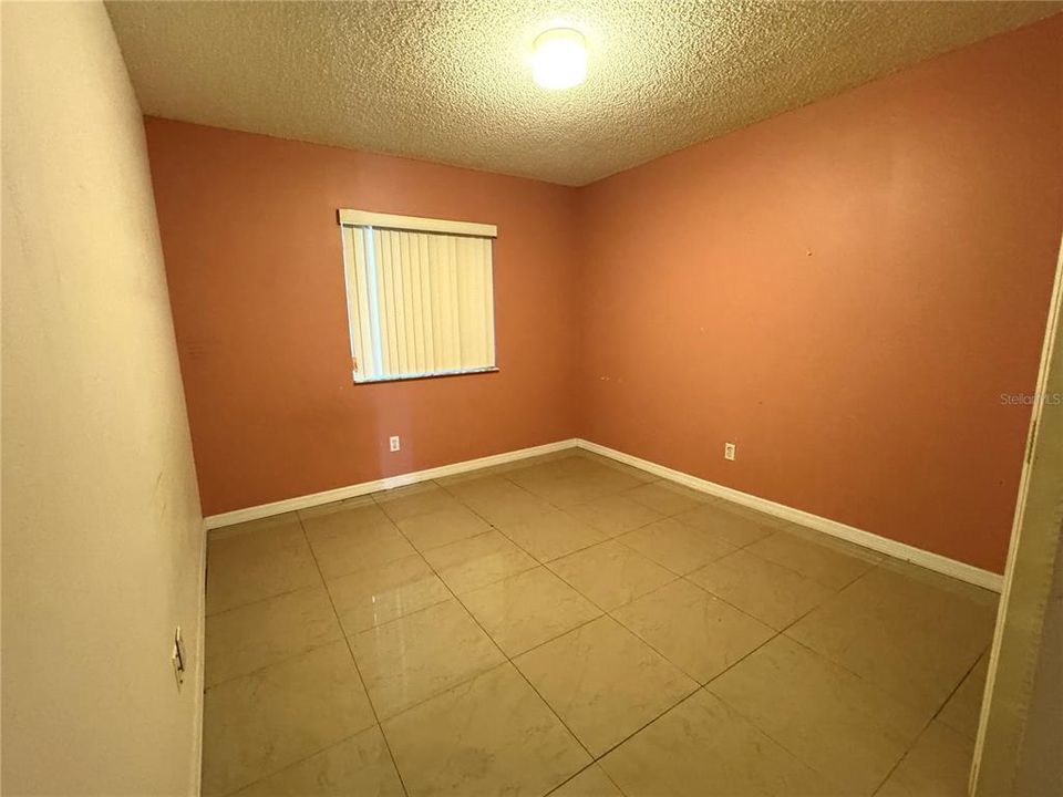 For Sale: $164,999 (3 beds, 2 baths, 1073 Square Feet)