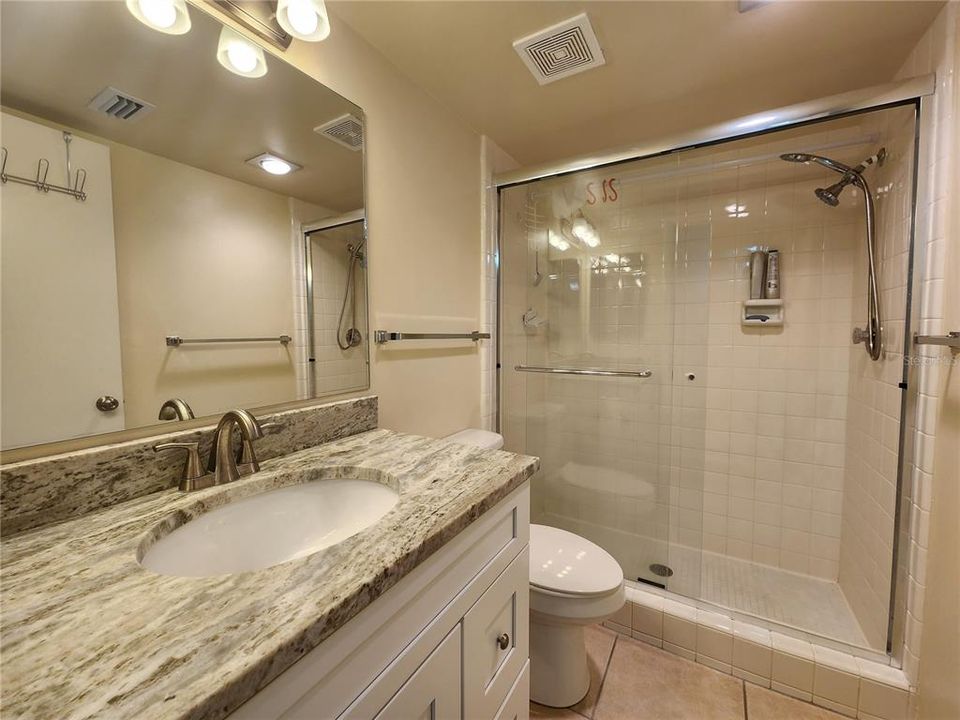 For Rent: $2,000 (2 beds, 2 baths, 1269 Square Feet)