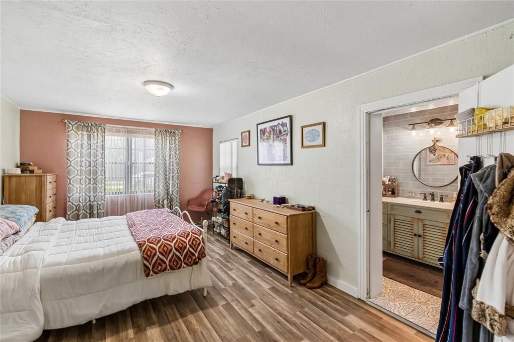 En Venta: $469,900 (3 camas, 2 baños, 1806 Pies cuadrados)