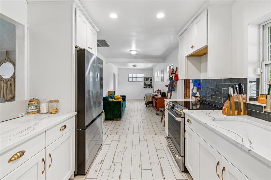 En Venta: $469,900 (3 camas, 2 baños, 1806 Pies cuadrados)