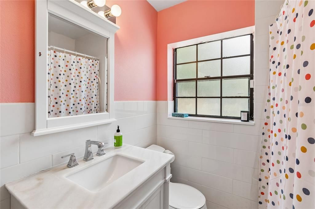 En Venta: $469,900 (3 camas, 2 baños, 1806 Pies cuadrados)