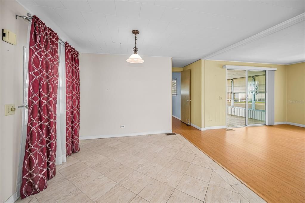 En Venta: $150,000 (2 camas, 2 baños, 912 Pies cuadrados)