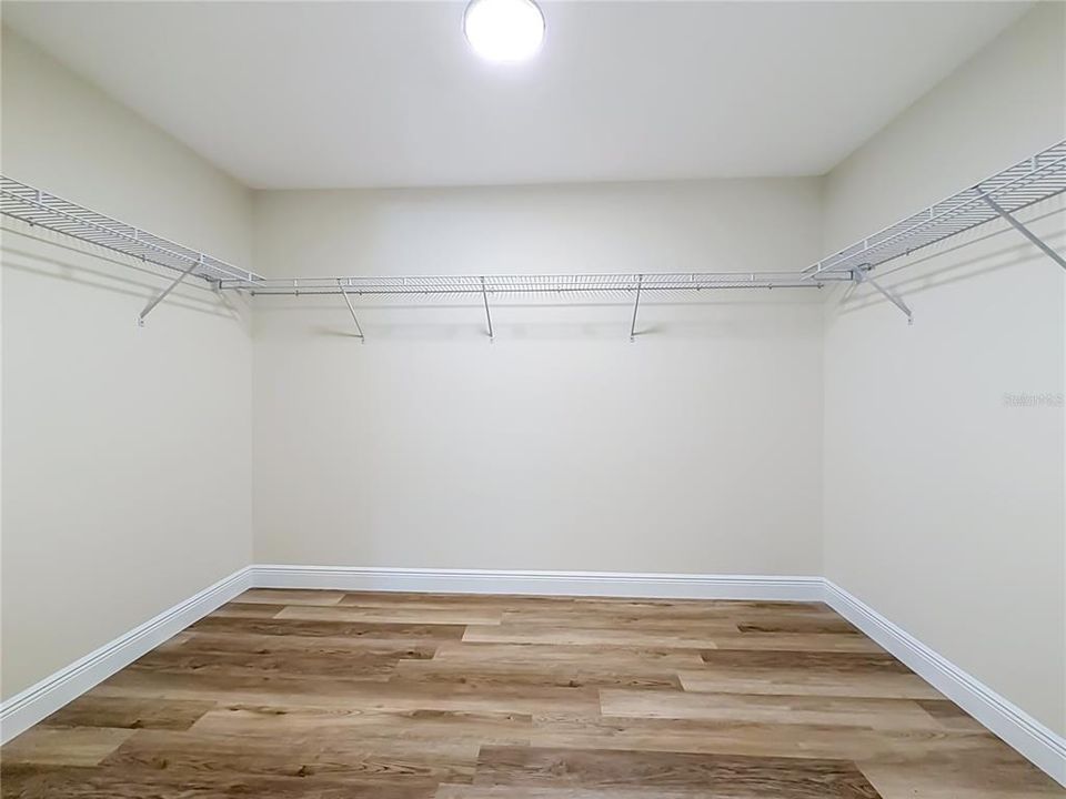 En Venta: $775,000 (3 camas, 2 baños, 2860 Pies cuadrados)