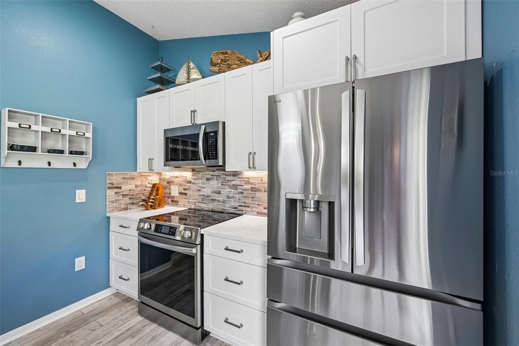 For Sale: $324,000 (3 beds, 2 baths, 1148 Square Feet)