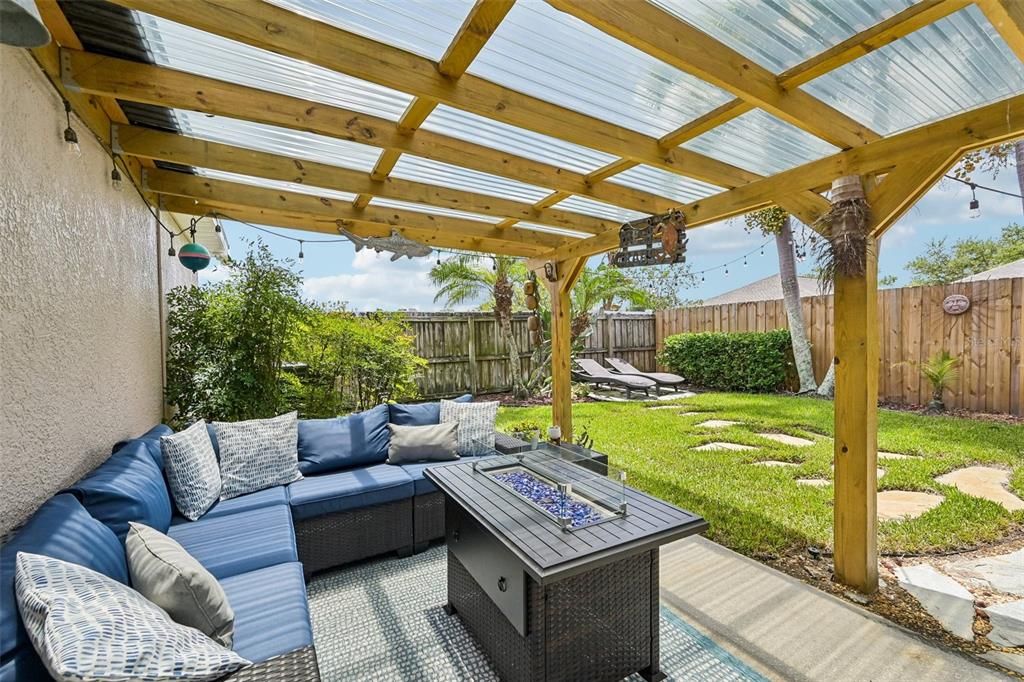 For Sale: $324,000 (3 beds, 2 baths, 1148 Square Feet)
