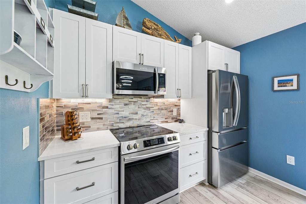 For Sale: $324,000 (3 beds, 2 baths, 1148 Square Feet)