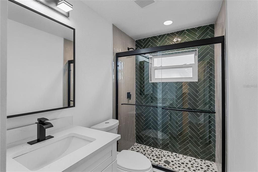 For Rent: $2,950 (4 beds, 2 baths, 1436 Square Feet)