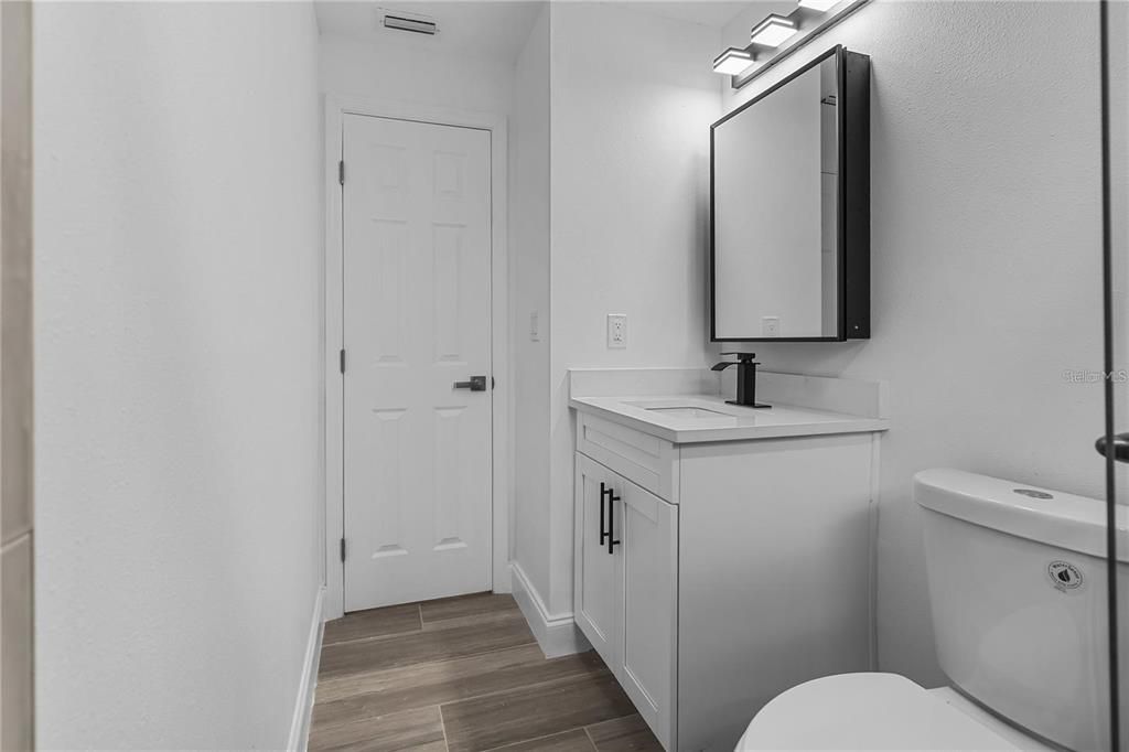 For Rent: $2,950 (4 beds, 2 baths, 1436 Square Feet)
