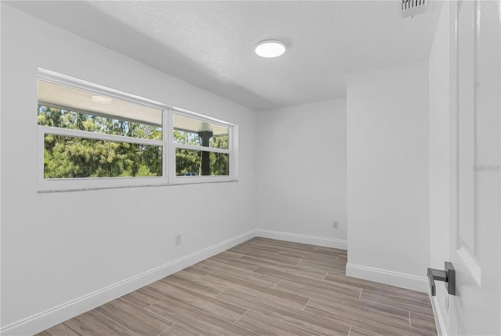 For Rent: $2,950 (4 beds, 2 baths, 1436 Square Feet)