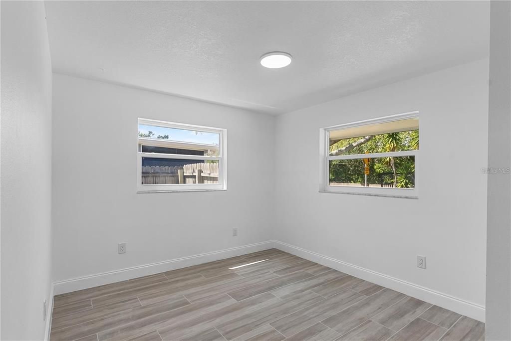 For Rent: $2,950 (4 beds, 2 baths, 1436 Square Feet)