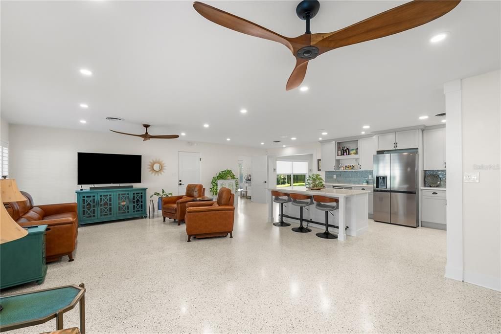 Active With Contract: $649,900 (3 beds, 3 baths, 1856 Square Feet)
