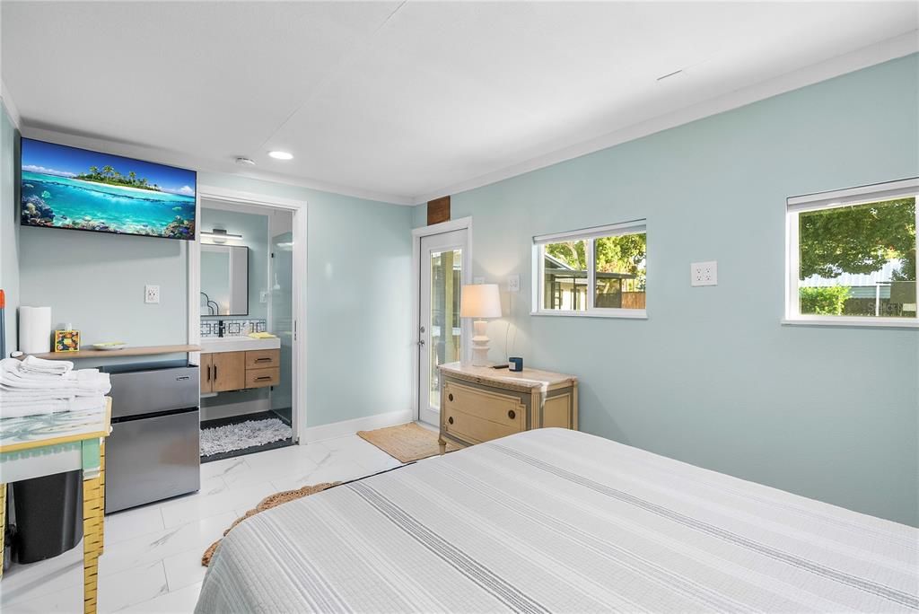 Active With Contract: $649,900 (3 beds, 3 baths, 1856 Square Feet)