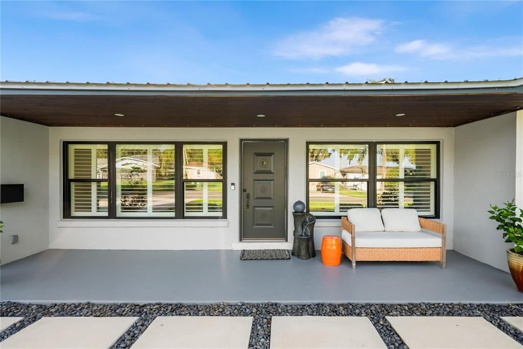 Active With Contract: $649,900 (3 beds, 3 baths, 1856 Square Feet)