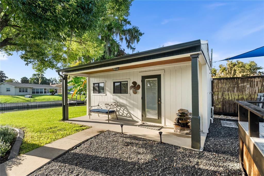 Active With Contract: $649,900 (3 beds, 3 baths, 1856 Square Feet)
