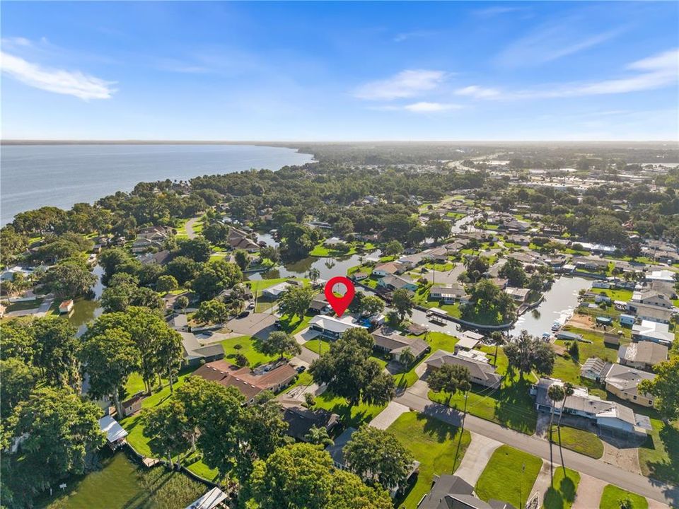 Active With Contract: $649,900 (3 beds, 3 baths, 1856 Square Feet)