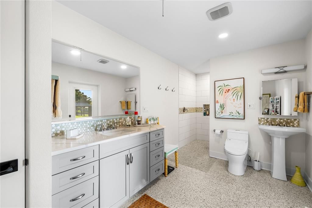 Active With Contract: $649,900 (3 beds, 3 baths, 1856 Square Feet)