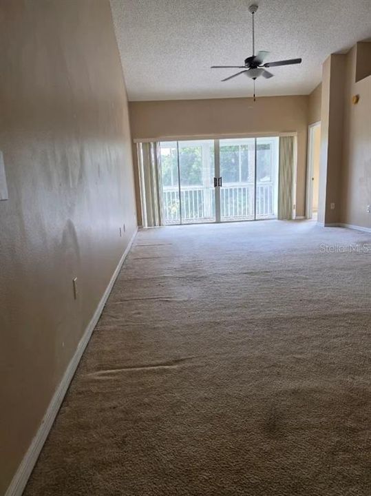 For Sale: $199,900 (3 beds, 2 baths, 1337 Square Feet)