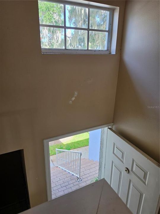 For Sale: $199,900 (3 beds, 2 baths, 1337 Square Feet)