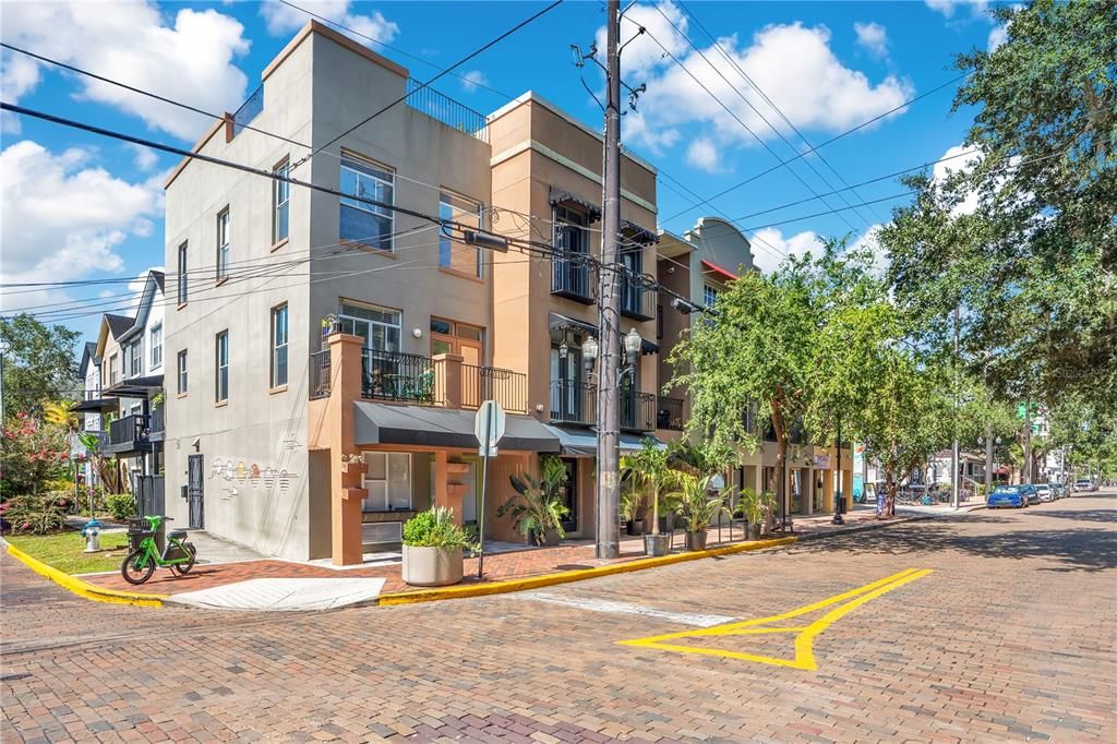 На продажу: $575,000 (3 спален, 3 ванн, 1785 Квадратных фут)