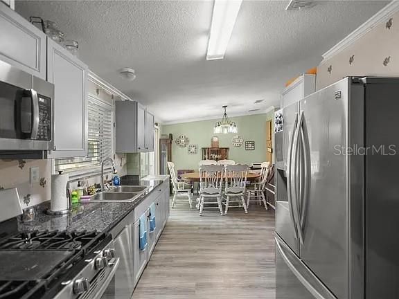 На продажу: $435,000 (3 спален, 2 ванн, 1350 Квадратных фут)