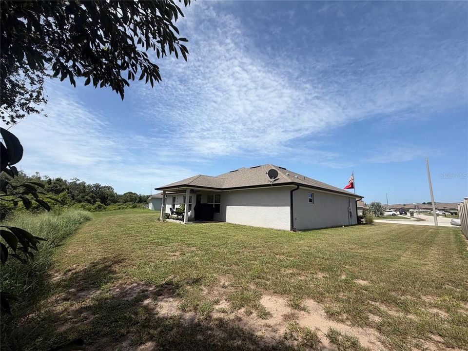 For Sale: $349,900 (3 beds, 2 baths, 2035 Square Feet)