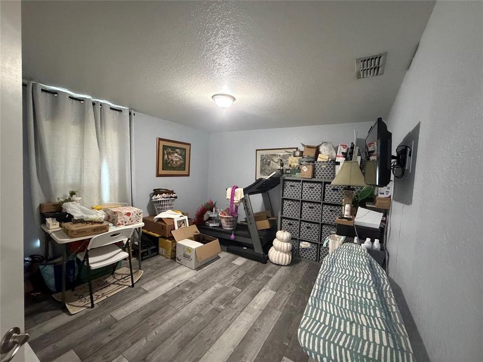 For Sale: $349,900 (3 beds, 2 baths, 2035 Square Feet)