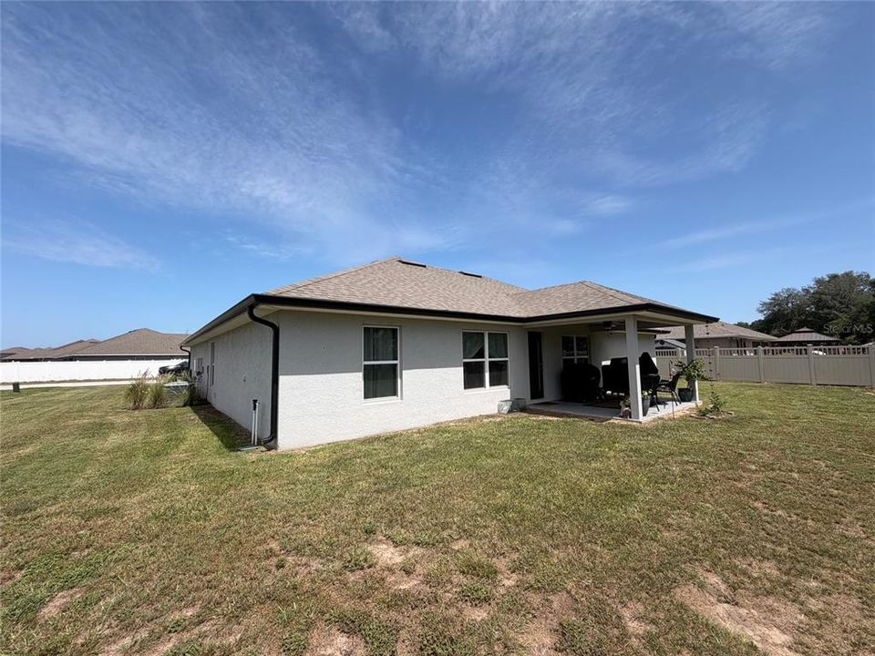 For Sale: $349,900 (3 beds, 2 baths, 2035 Square Feet)