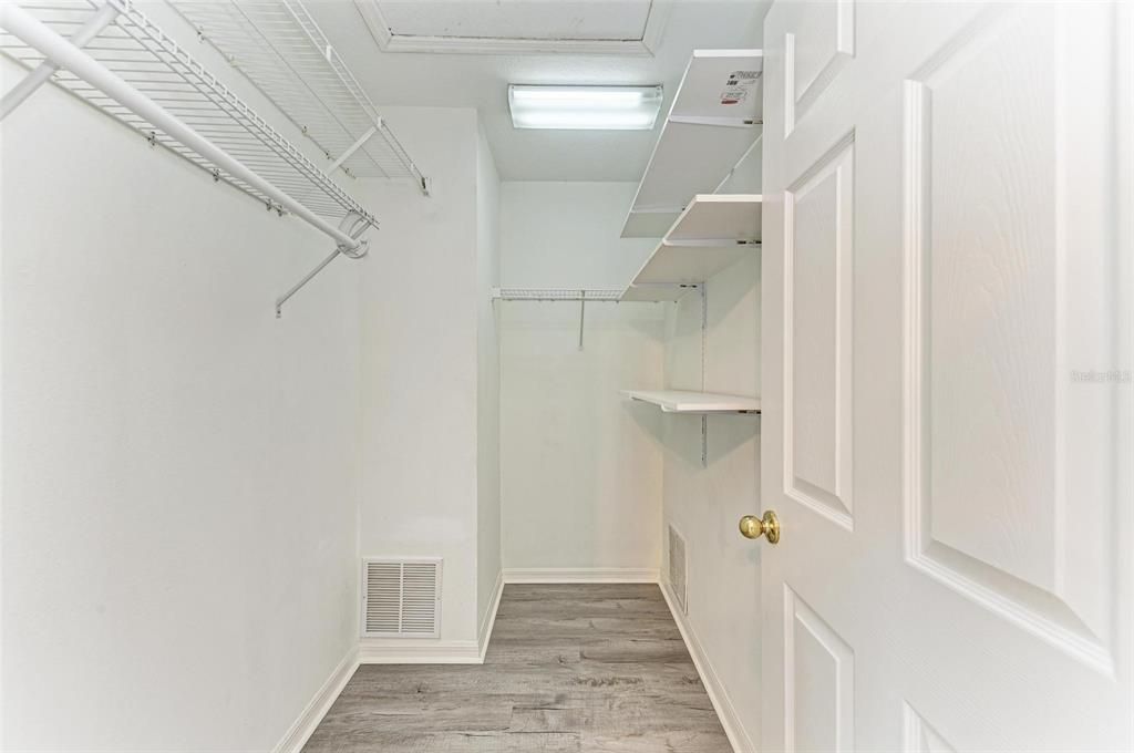 For Rent: $2,250 (3 beds, 2 baths, 1276 Square Feet)