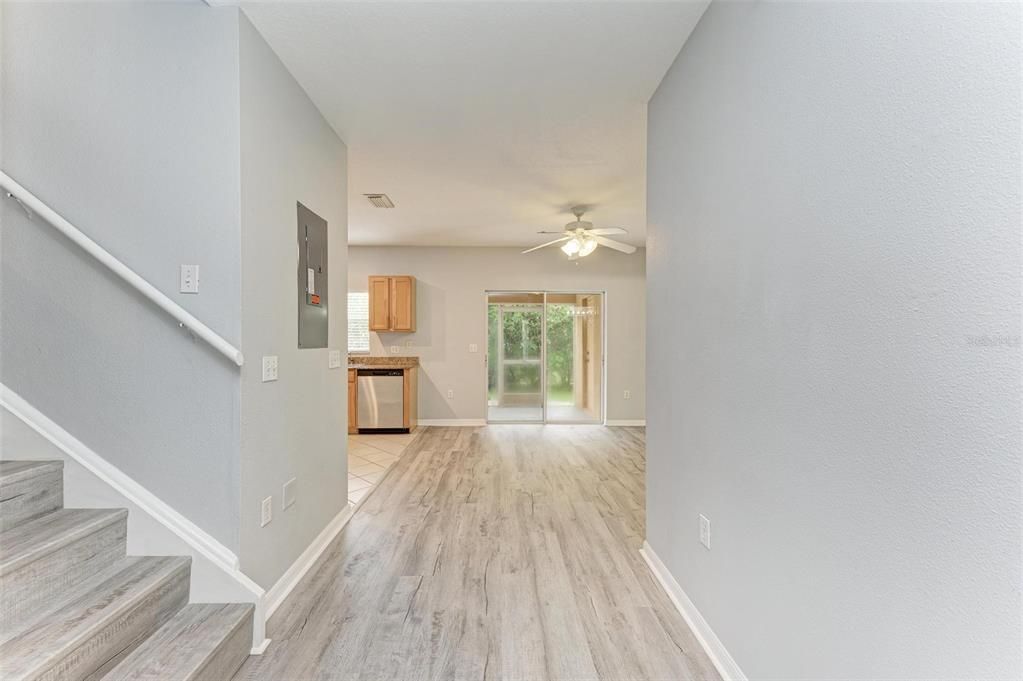 For Rent: $2,250 (3 beds, 2 baths, 1276 Square Feet)