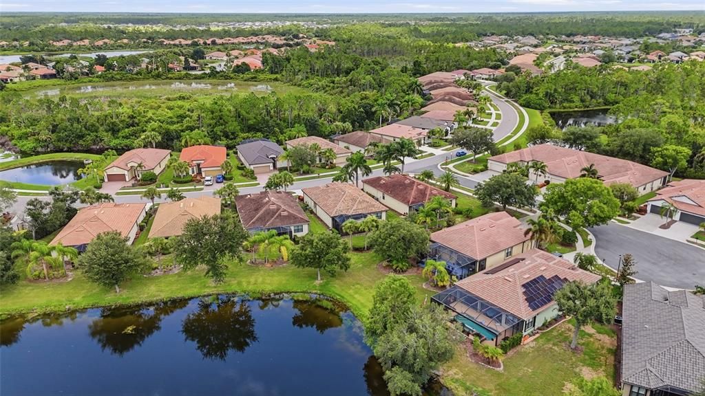 На продажу: $379,900 (3 спален, 2 ванн, 1895 Квадратных фут)