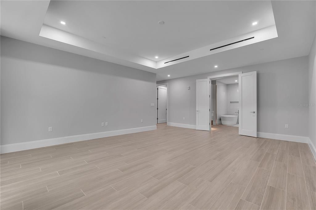 For Sale: $4,950,000 (3 beds, 4 baths, 4154 Square Feet)