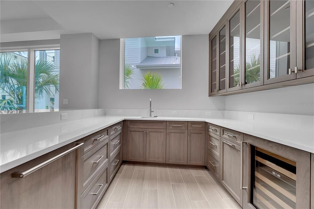 For Sale: $4,950,000 (3 beds, 4 baths, 4154 Square Feet)