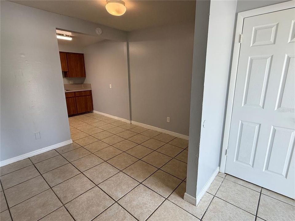 For Rent: $1,065 (1 beds, 1 baths, 644 Square Feet)