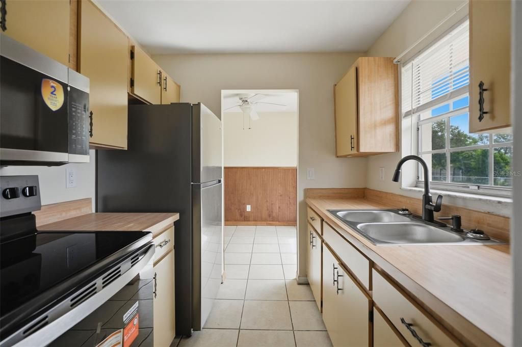 En Venta: $224,900 (2 camas, 1 baños, 902 Pies cuadrados)