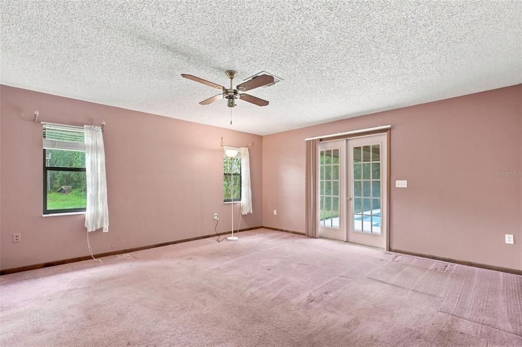 For Sale: $385,000 (3 beds, 3 baths, 1803 Square Feet)