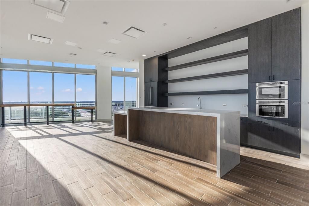 : $1,499,000 (2 camas, 2 baños, 2297 Pies cuadrados)
