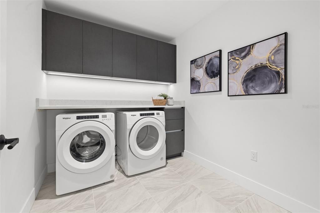 : $1,499,000 (2 camas, 2 baños, 2297 Pies cuadrados)