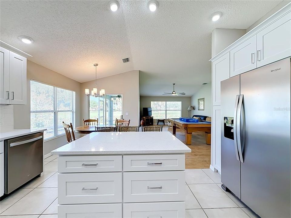 Activo con contrato: $399,900 (3 camas, 2 baños, 1612 Pies cuadrados)