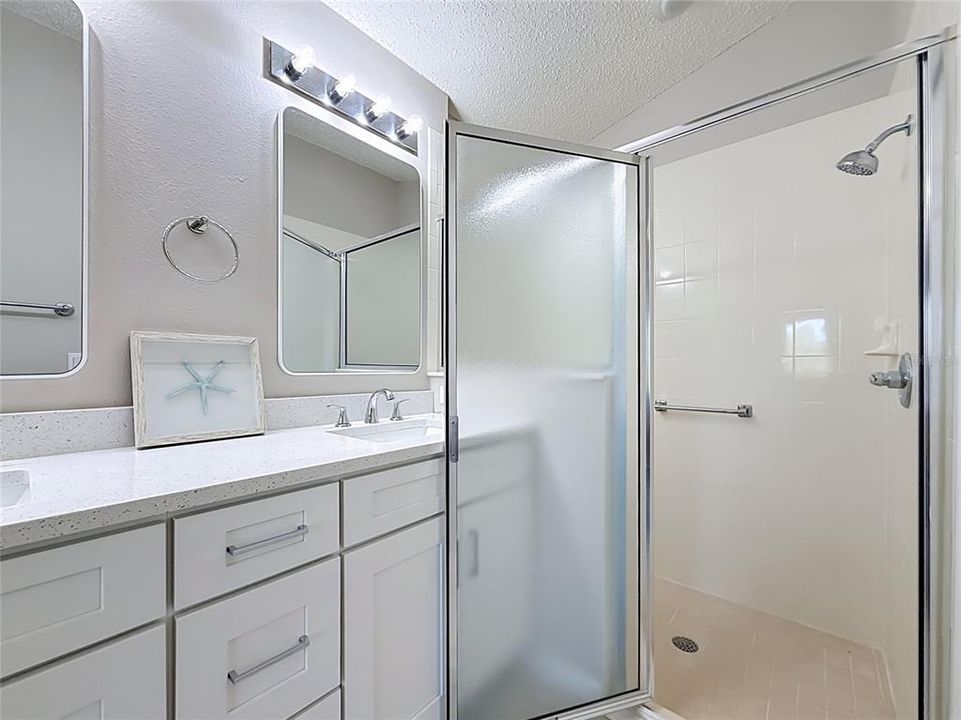 Activo con contrato: $399,900 (3 camas, 2 baños, 1612 Pies cuadrados)