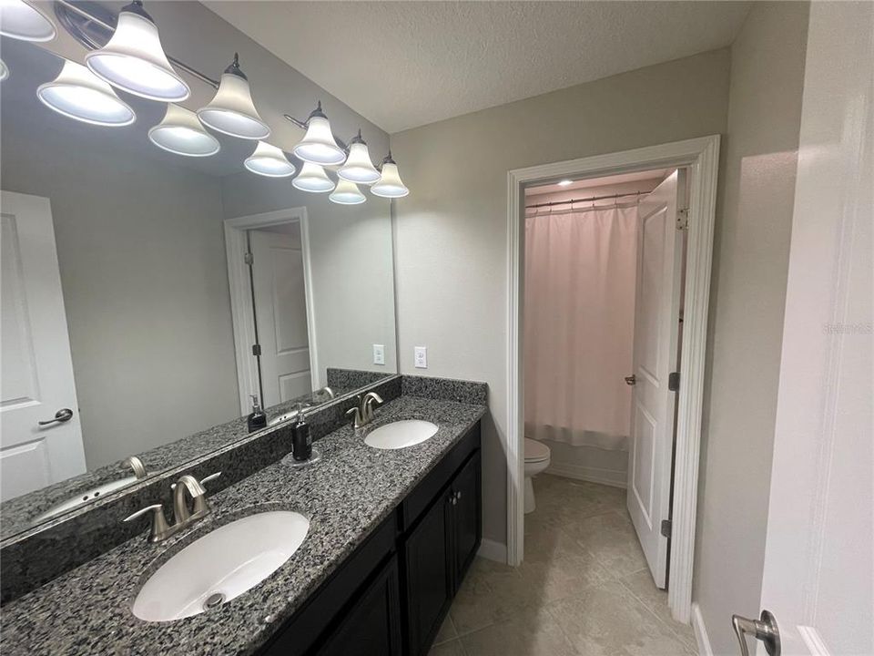 В аренду: $2,995 (4 спален, 2 ванн, 2334 Квадратных фут)