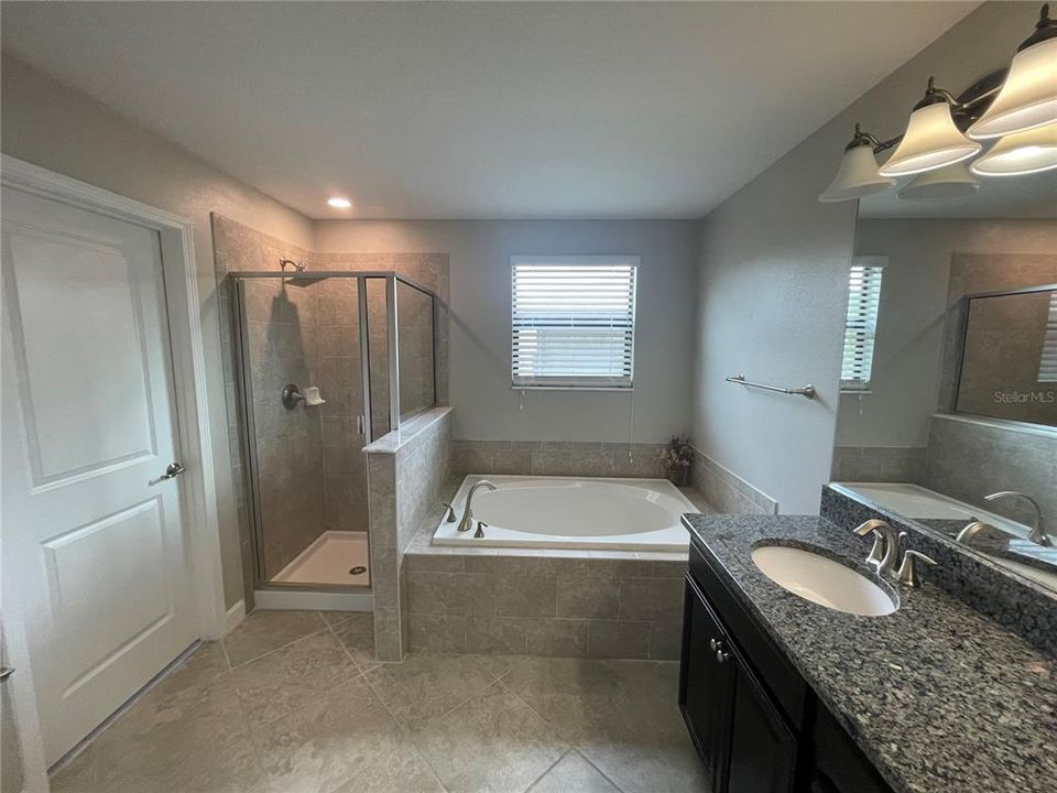 В аренду: $2,995 (4 спален, 2 ванн, 2334 Квадратных фут)