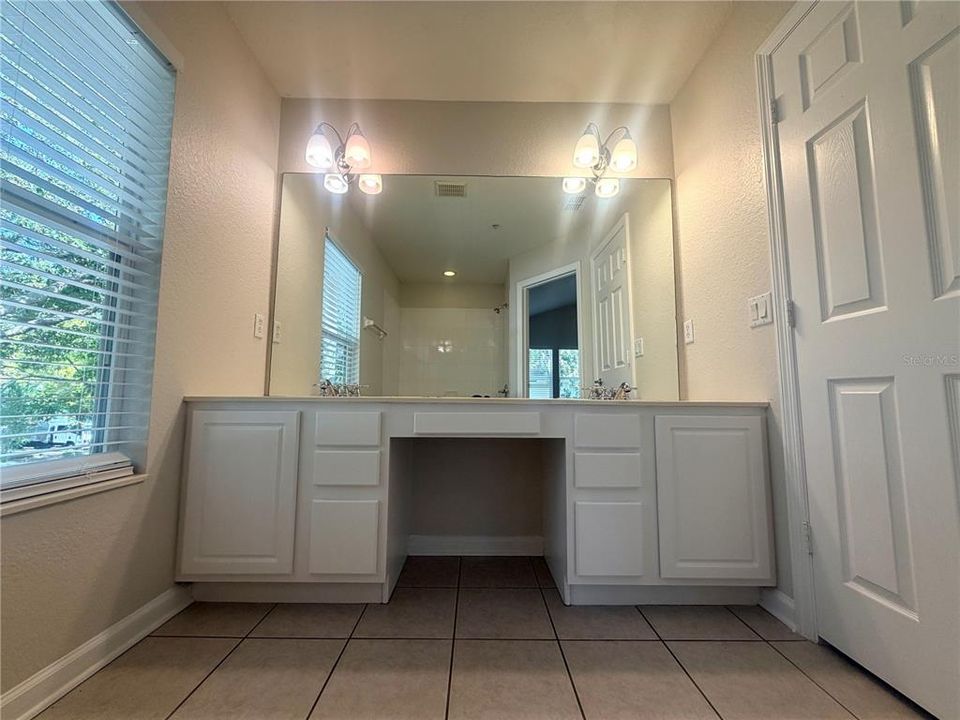For Rent: $2,499 (3 beds, 2 baths, 1668 Square Feet)