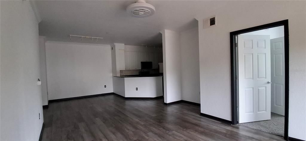 На продажу: $199,500 (3 спален, 2 ванн, 1347 Квадратных фут)